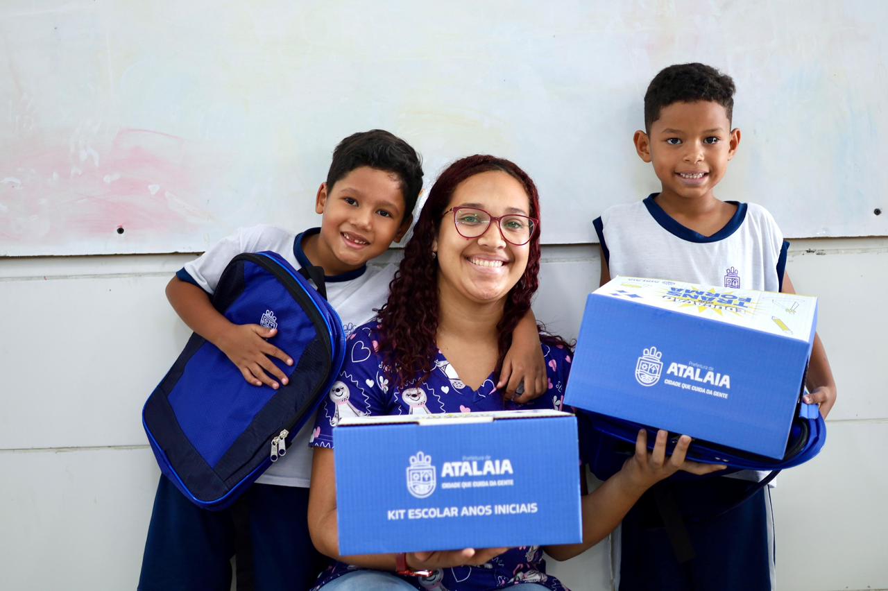 Prefeitura de Atalaia celebra o Dia dos Professores com reconhecimento e valorização da educação